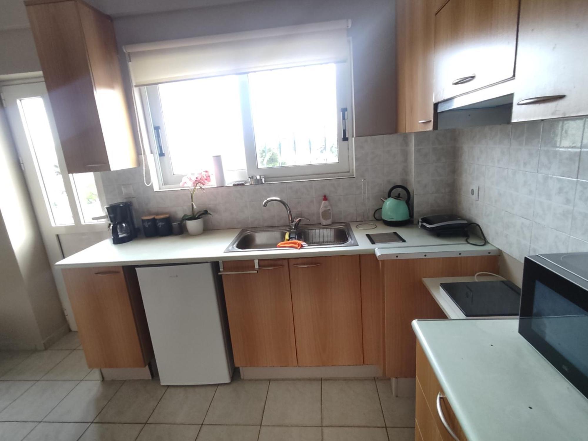 Aktis Apartment Near Airport 아르테미다 외부 사진